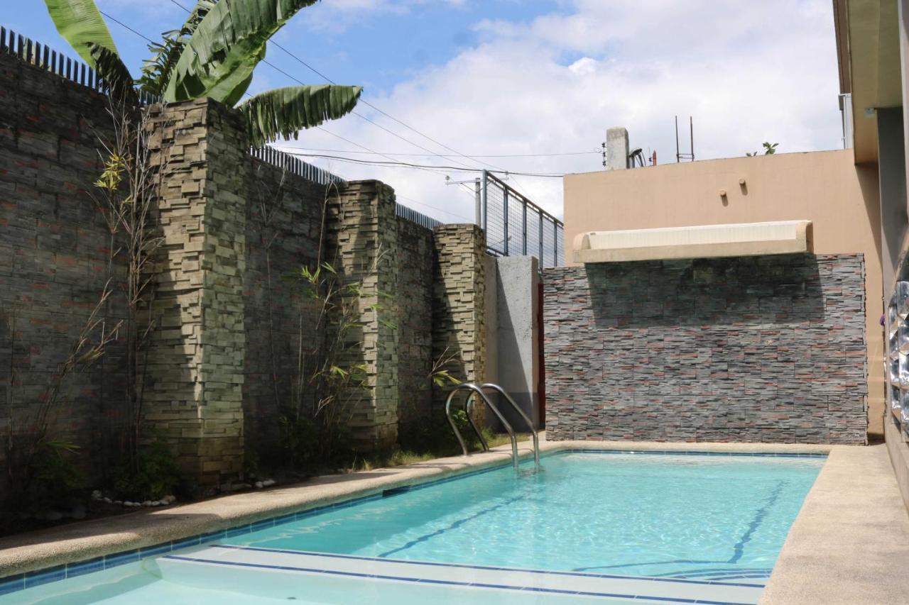 Reddoorz At Grand Apartelle Hernan Cortes Cebu Zewnętrze zdjęcie