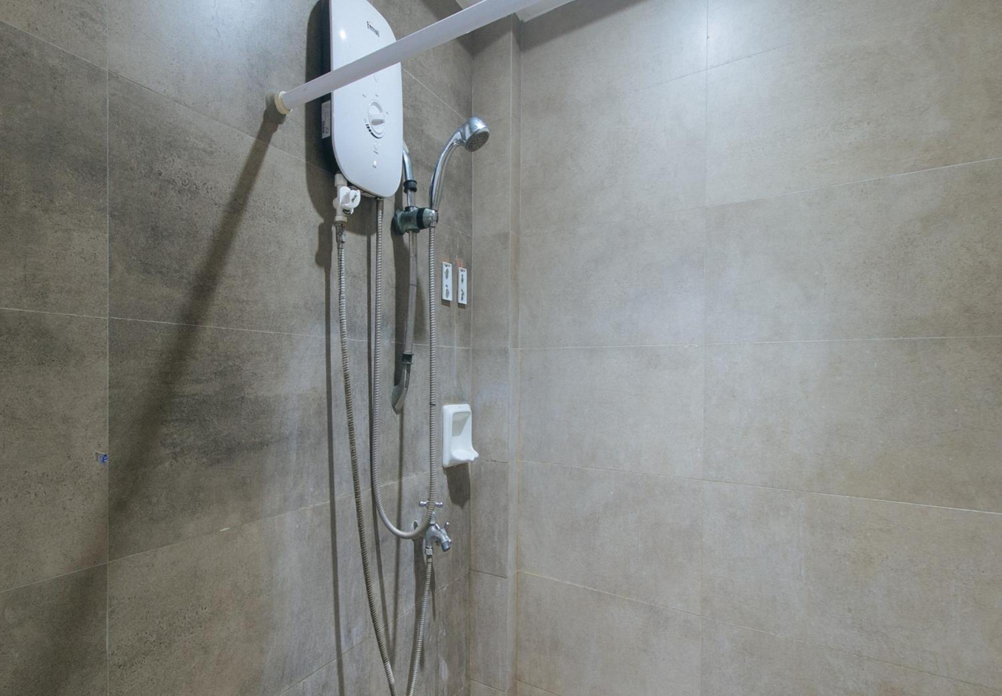 Reddoorz At Grand Apartelle Hernan Cortes Cebu Zewnętrze zdjęcie