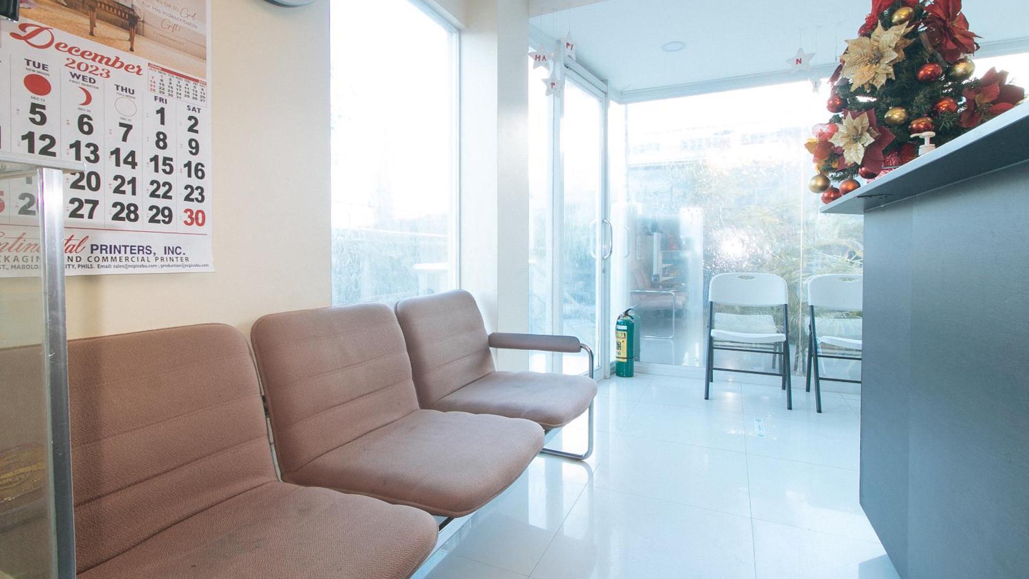 Reddoorz At Grand Apartelle Hernan Cortes Cebu Zewnętrze zdjęcie