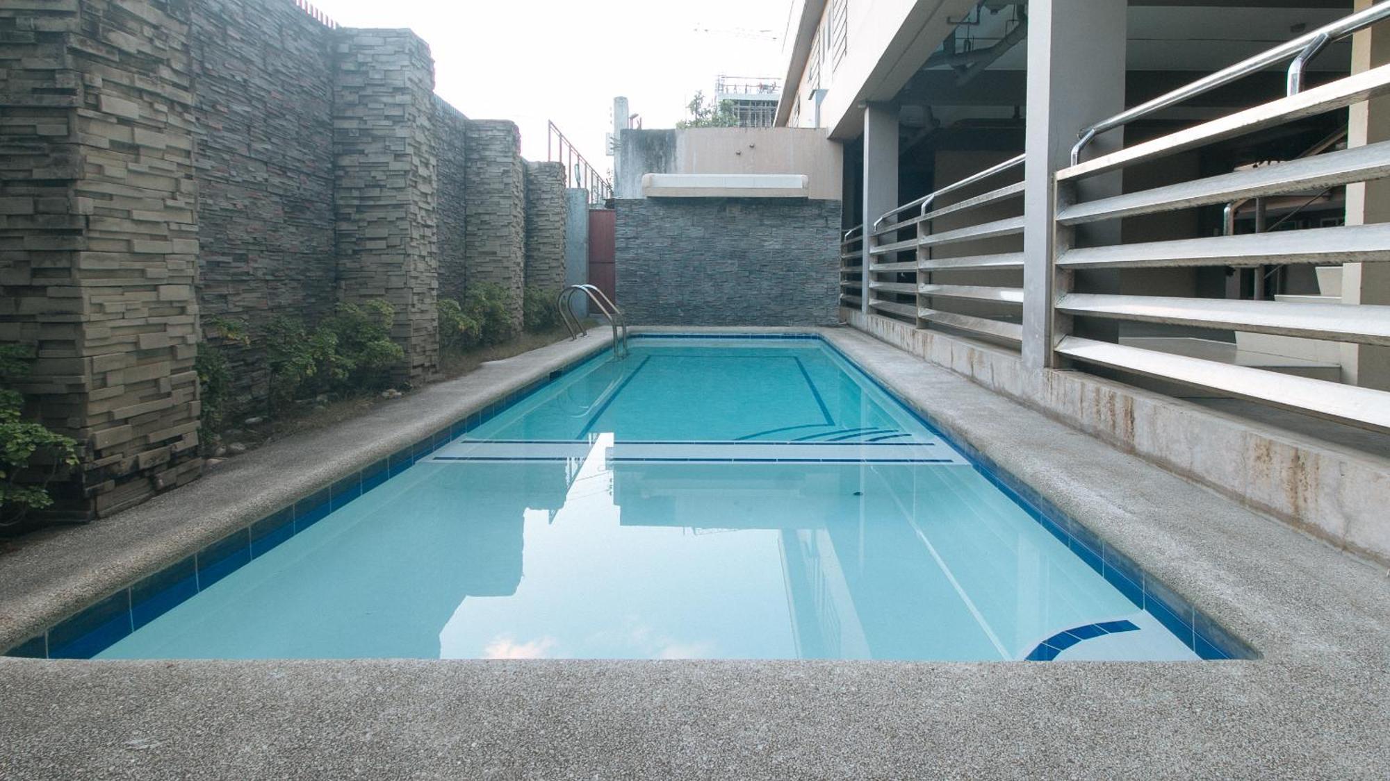 Reddoorz At Grand Apartelle Hernan Cortes Cebu Zewnętrze zdjęcie