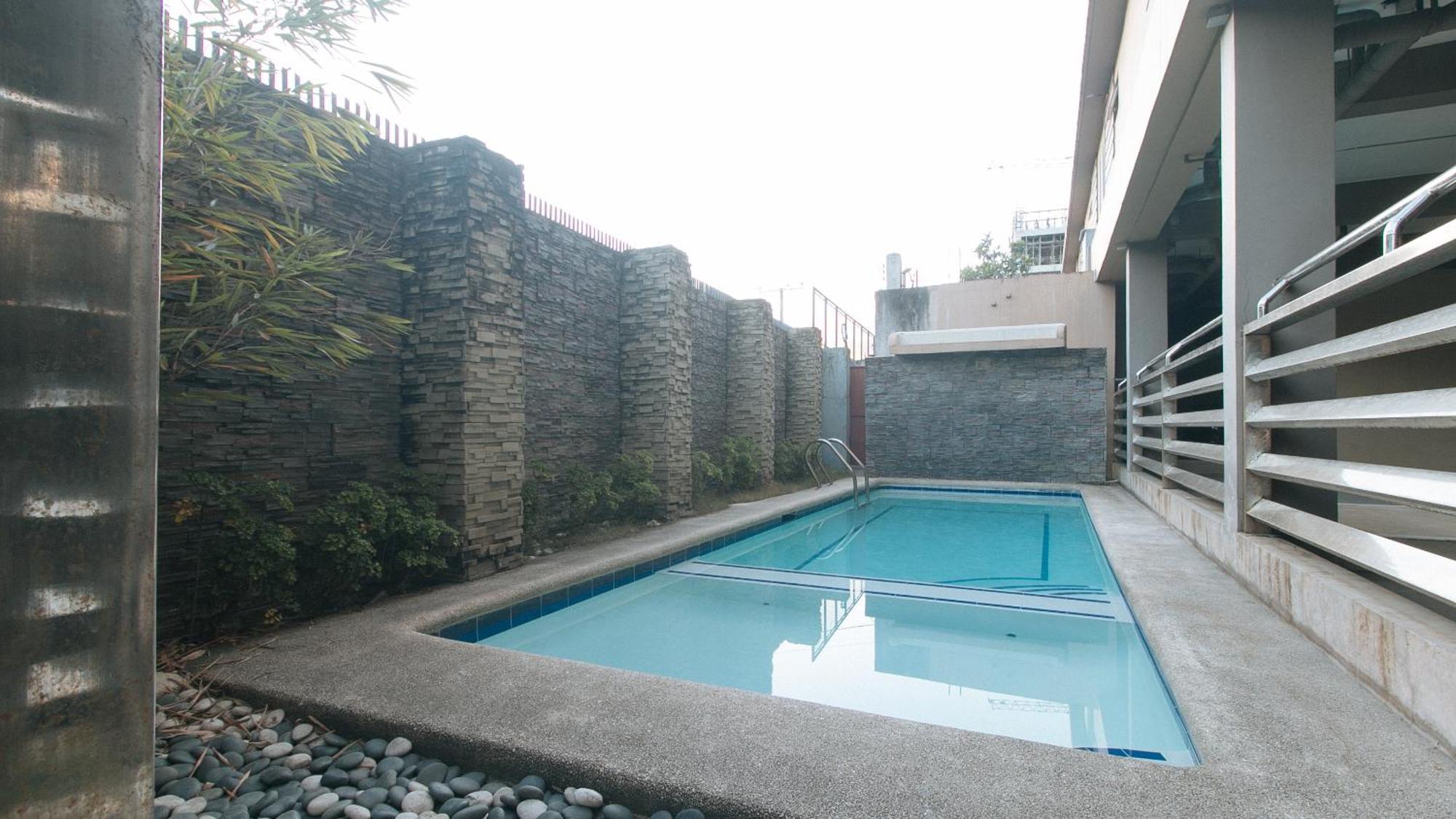 Reddoorz At Grand Apartelle Hernan Cortes Cebu Zewnętrze zdjęcie